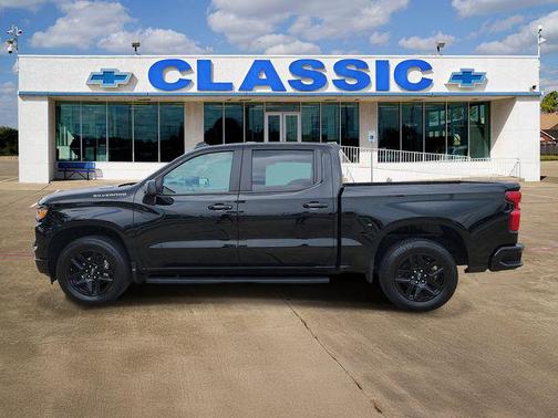 Black 2025 Chevrolet Silverado 1500 Custom