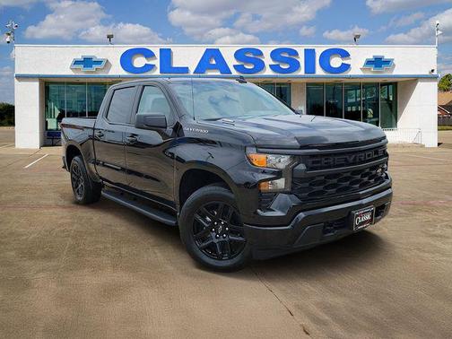 Black 2025 Chevrolet Silverado 1500 Custom