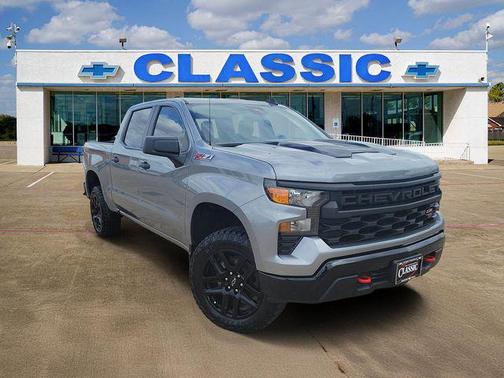Sterling Gray Metallic 2024 Chevrolet Silverado 1500 Custom Trail Boss