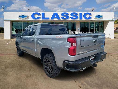 Sterling Gray Metallic 2024 Chevrolet Silverado 1500 Custom Trail Boss