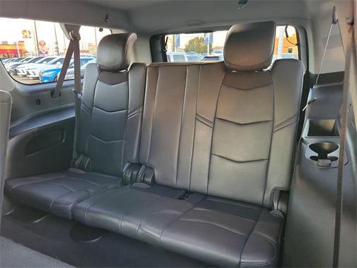 2018 Cadillac Escalade ESV Luxury