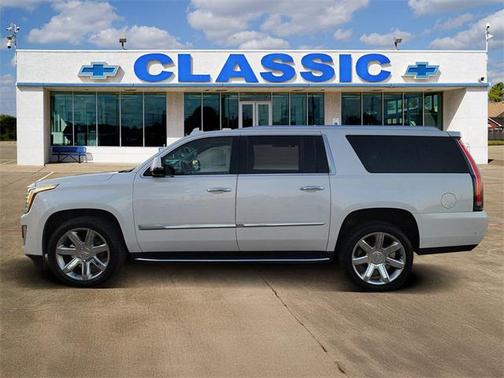 2018 Cadillac Escalade ESV Luxury