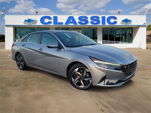 2021 Hyundai ELANTRA SEL