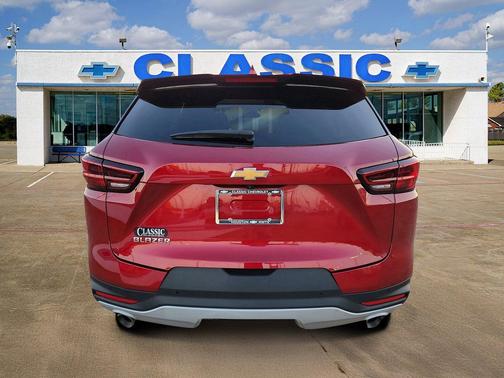 2025 Chevrolet Blazer 2LT