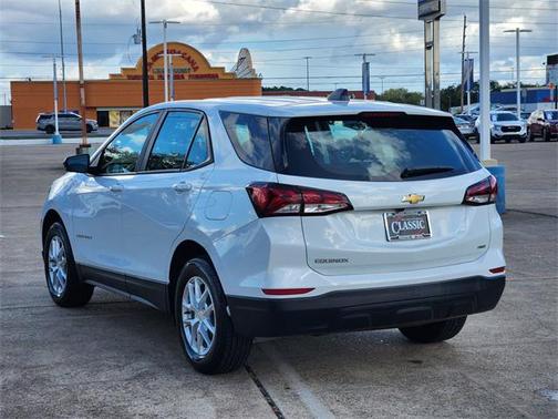 2022 Chevrolet Equinox LS