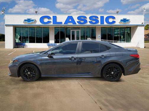 Underground 2025 Toyota Camry SE