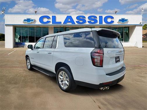 2024 Chevrolet Suburban Premier