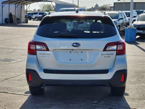 2018 Subaru Outback 3.6R Touring