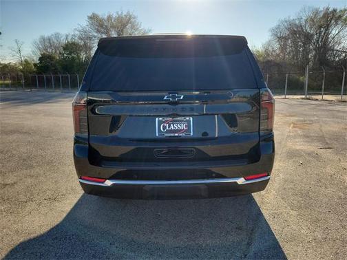 2025 Chevrolet Tahoe LS