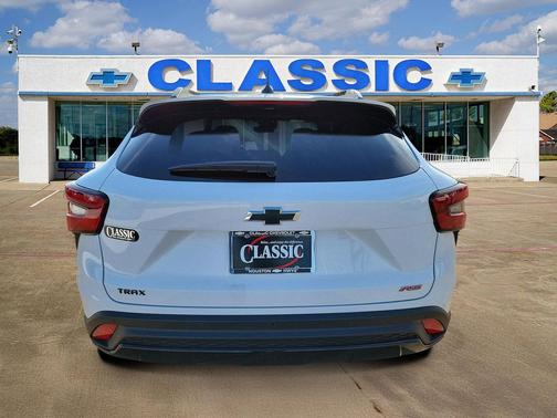 2026 Chevrolet Trax FWD 2RS