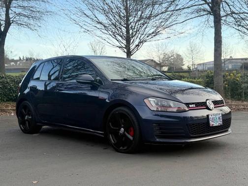 2015 Volkswagen Golf GTI 2.0T SE 4-Door