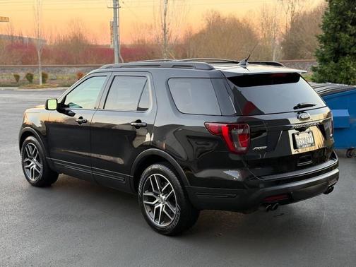 2018 Ford Explorer Sport