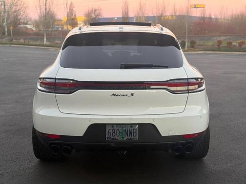 2021 Porsche Macan S