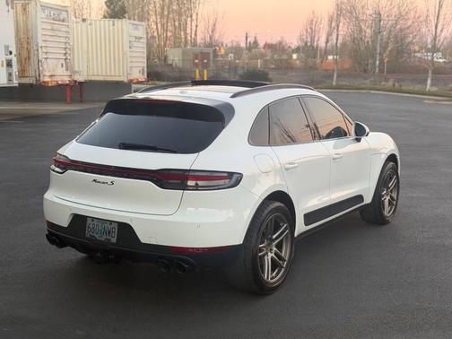 2021 Porsche Macan S