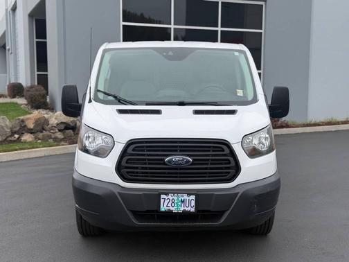 Oxford White 2017 Ford Transit-150 Base