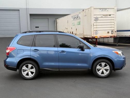 2015 Subaru Forester 2.5i