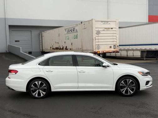 2021 Volkswagen Passat 2.0T SE