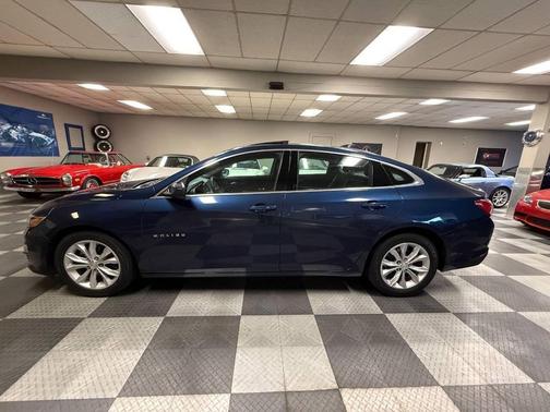 2021 Chevrolet Malibu FWD LT