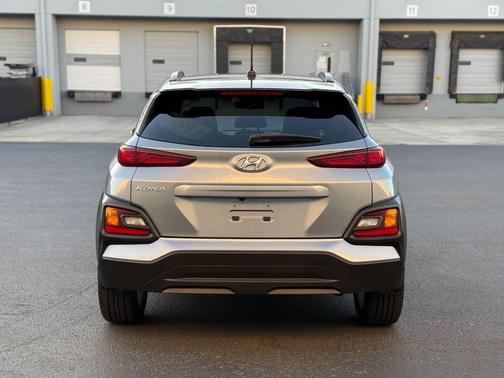 2020 Hyundai KONA SEL