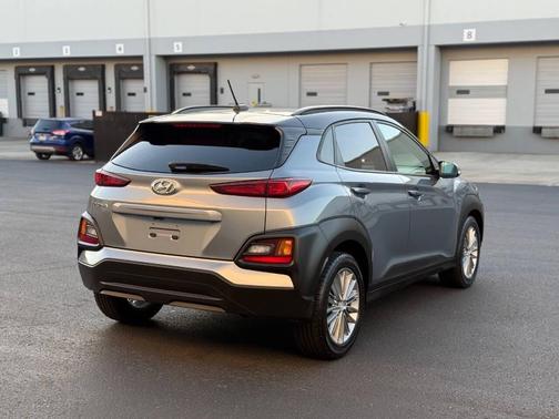 2020 Hyundai KONA SEL
