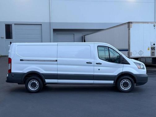 2017 Ford Transit-250 Base