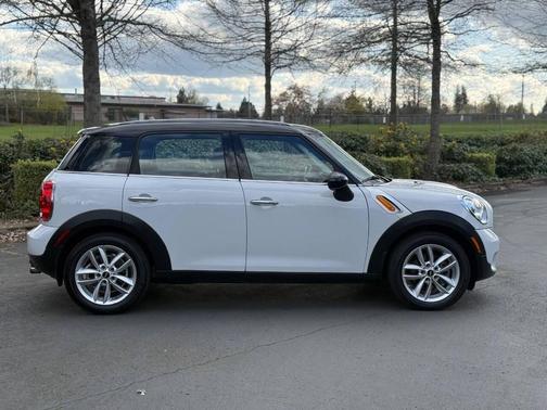 2014 MINI Countryman Cooper