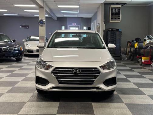 2019 Hyundai Accent SE