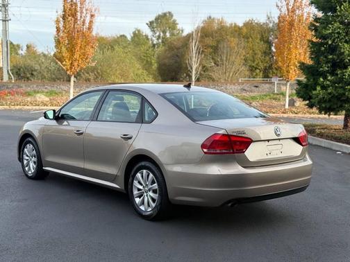 2015 Volkswagen Passat 1.8T S