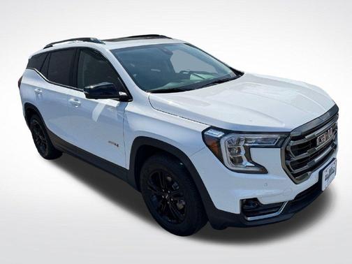 Summit White 2023 GMC Terrain AT4