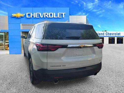 2022 Chevrolet Traverse LT Cloth
