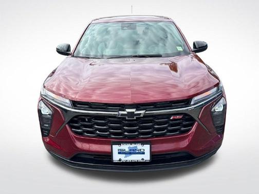 Crimson Metallic 2024 Chevrolet Trax 1RS