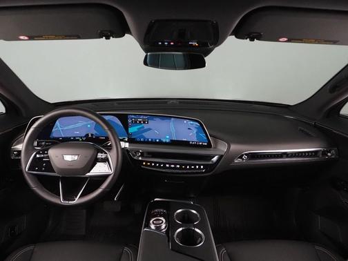 2024 Cadillac LYRIQ V