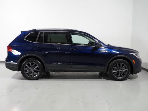 Atlantic Blue Metallic 2023 Volkswagen Tiguan 2.0T SE