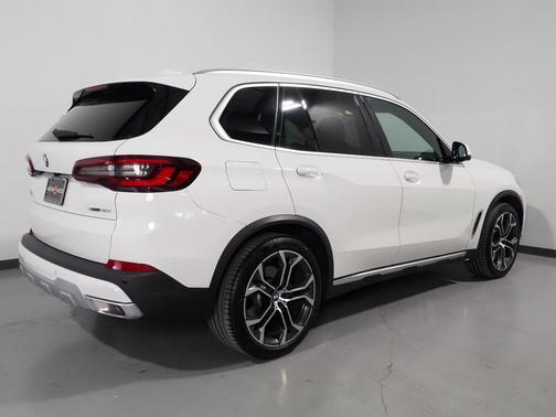 2023 BMW X5 sDrive40i