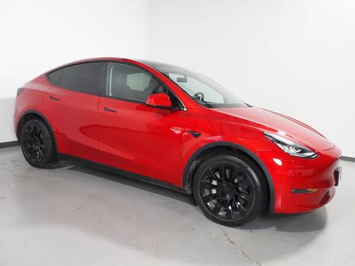 2023 Tesla Model Y *AUTOPILOT, NAVIGATION, SAFETY ALERTS, ADAPTIVE CRUISE, SURROUND VIEW CAMERAS, PANORAMA GLASS ROOF, HEATED SEATS/STEERING WHEEL, 20 INCH INDUCTION WHEELS, WIRELESS CHARGING