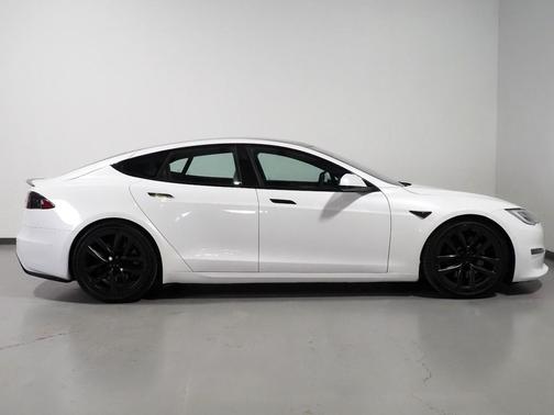 2021 Tesla Model S Plaid