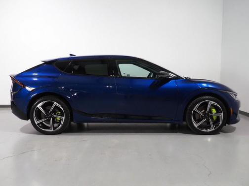 Yacht Blue 2023 Kia EV6 GT