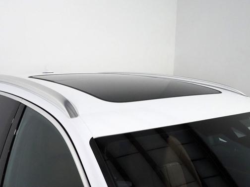 2024 Audi Q8 e-tron Premium Plus