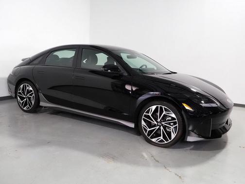 2025 Hyundai IONIQ 6 SEL