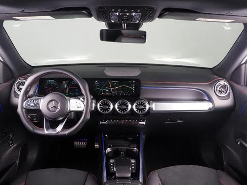 Polar White 2022 Mercedes-Benz EQB 300 4MATIC