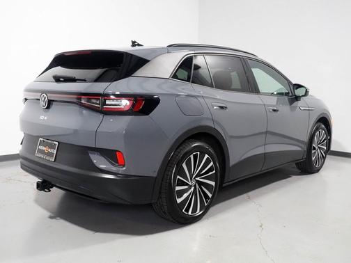 Pure Gray 2024 Volkswagen ID.4 S