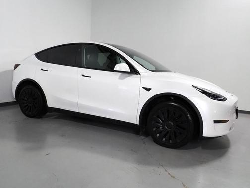 2025 Tesla Model Y Long Range Dual Motor All-Wheel Drive