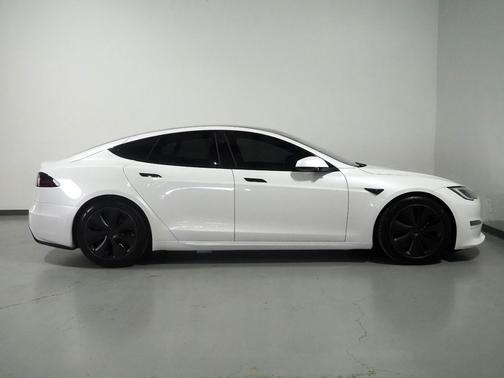 Pearl White Multi-Coat 2022 Tesla Model S Dual Motor All-Wheel Drive