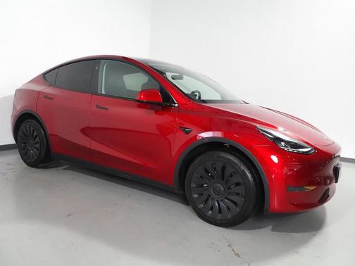 2025 Tesla Model Y Long Range Dual Motor Rear-Wheel Drive