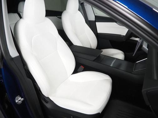 Deep Blue Metallic 2026 Tesla Model Y Premium Rear-Wheel Drive