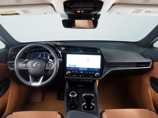 2023 Lexus RZ 450e Luxury