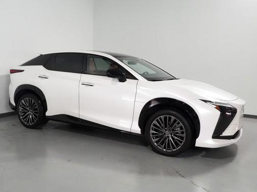 2023 Lexus RZ 450e Luxury