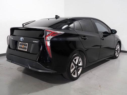 2016 Toyota Prius Four Touring