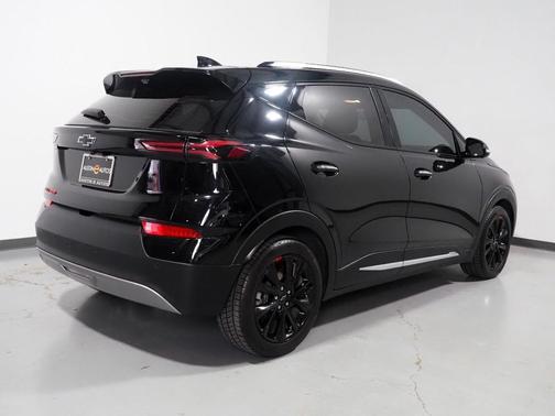 Mosaic Black Metallic 2023 Chevrolet Bolt EUV FWD Premier