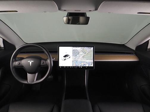 2019 Tesla Model 3 Standard Range